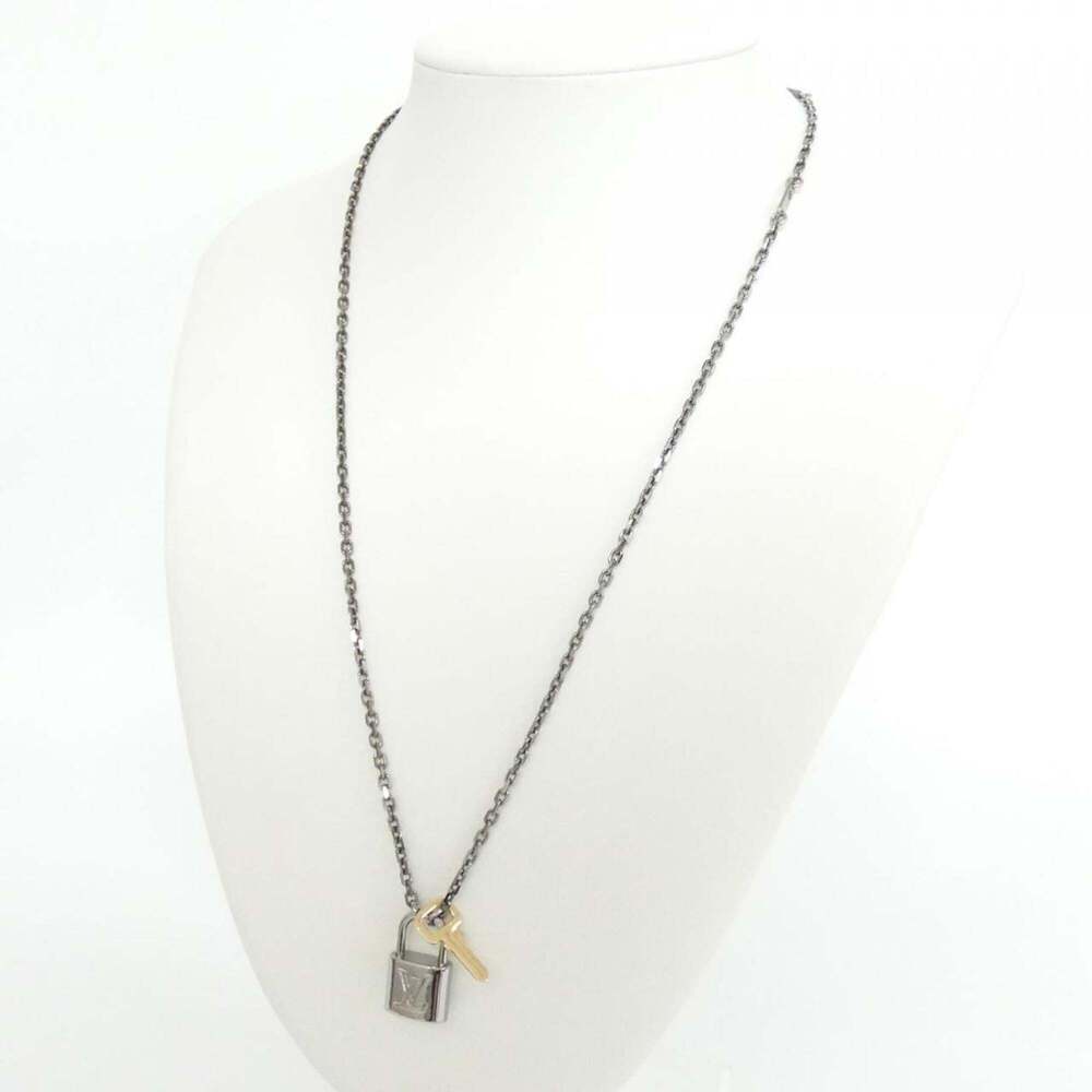 LOUIS VUITTON Gold Necklace - Picture 6 of 6